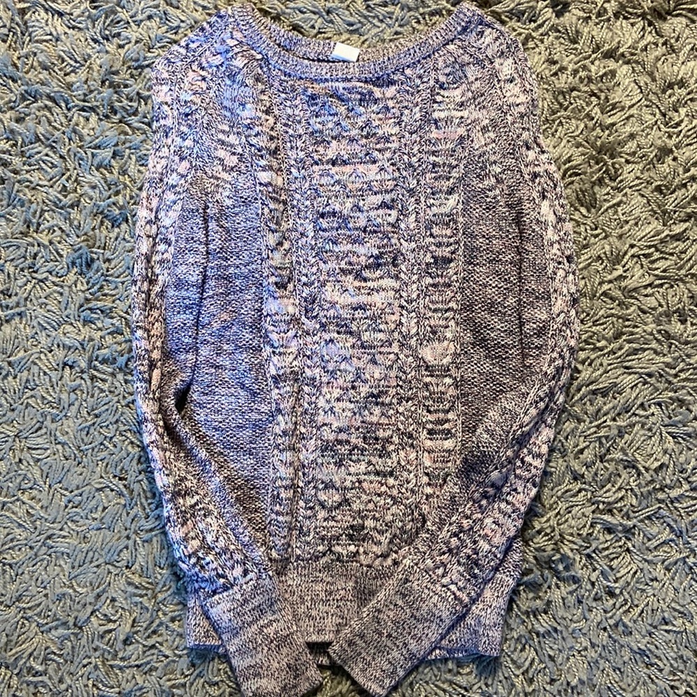 gap sweater